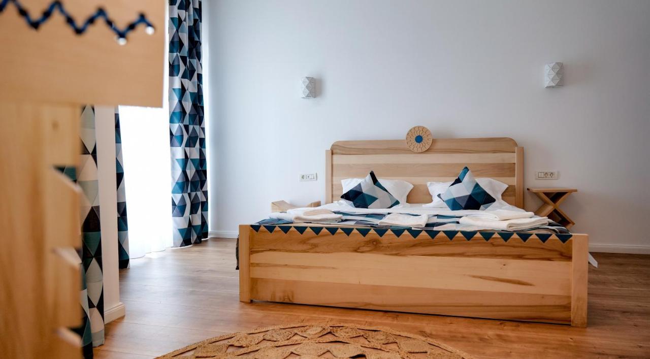 Bed and Breakfast Conacul Olarilor Baia de Fier Exterior foto