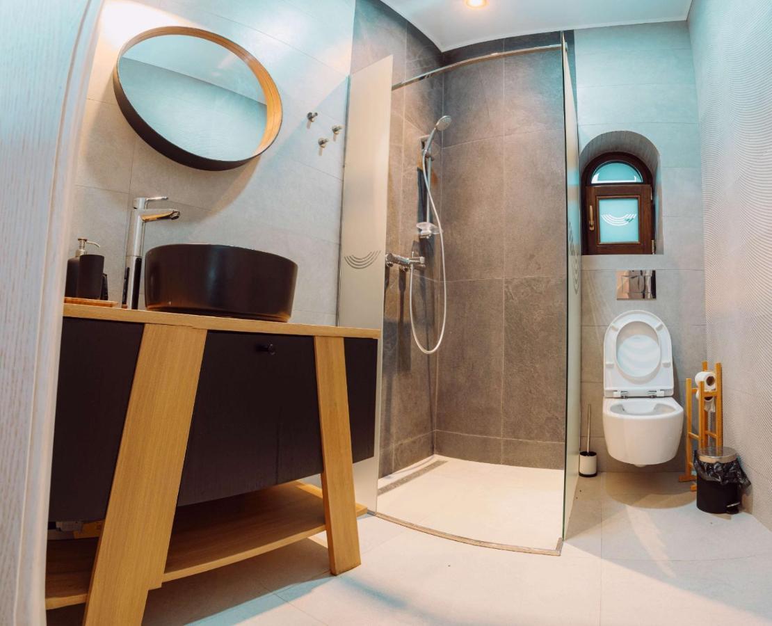Bed and Breakfast Conacul Olarilor Baia de Fier Exterior foto